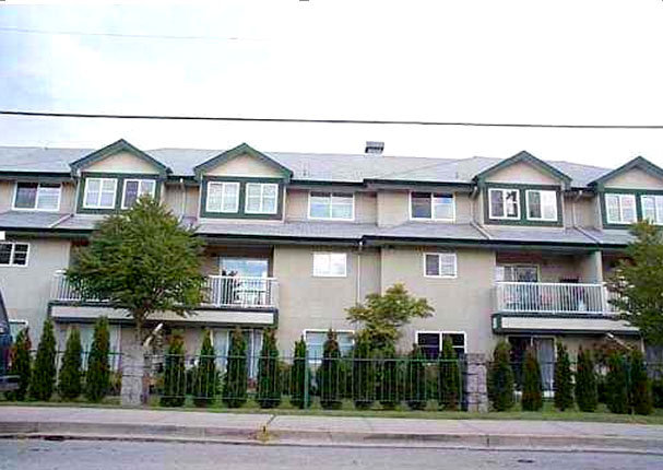 Photo 1 — click to view Bayside Court photo 1