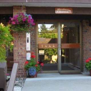 Photo 2 — click to view Martinview Manor photo 2