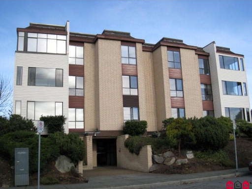 Photo 1 — click to view Wiltshire House photo 1