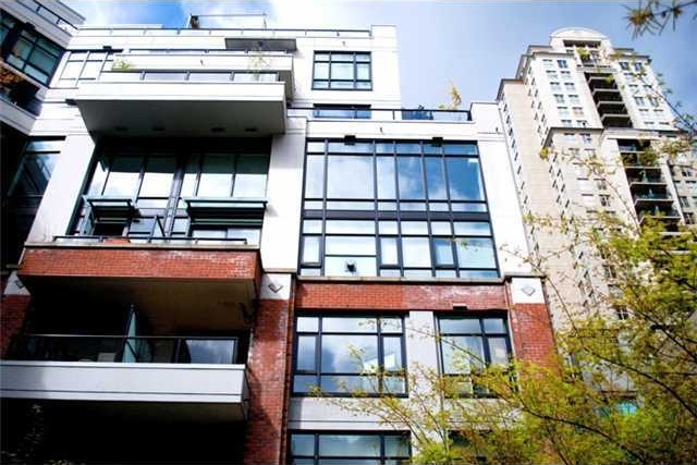 Photo 1 — click to view Tribeca Lofts photo 1