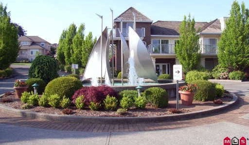 Lakepointe Villas
