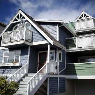 Lower Lonsdale