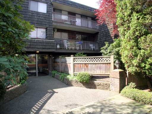 Photo 1 — click to view Somerset Manor photo 1