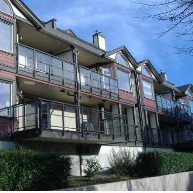 Ladner Pointe photo 2