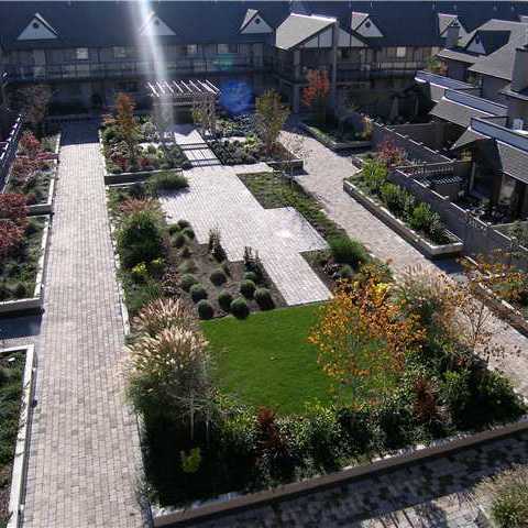 Ladner Pointe photo 3