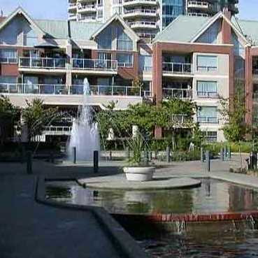 Tiffany Shores photo 4