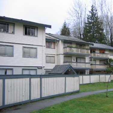 Photo 2 — click to view Edgewater Estates photo 2