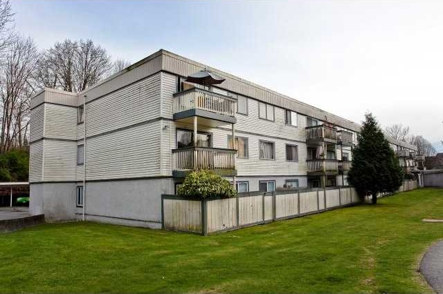 Photo 1 — click to view Edgewater Estates photo 1