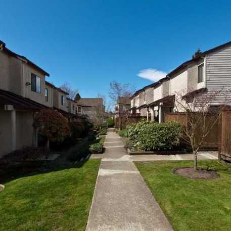 Custer Place photo 2