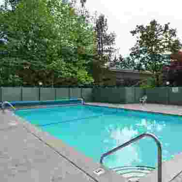 Photo 2 — click to view Edgewood Place photo 2