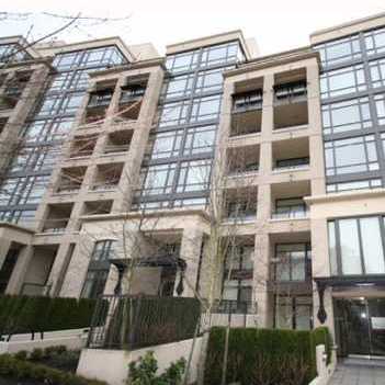 One University Crescent photo 2