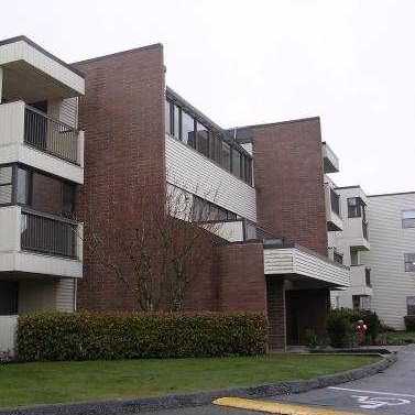 Sharon Manor photo 2