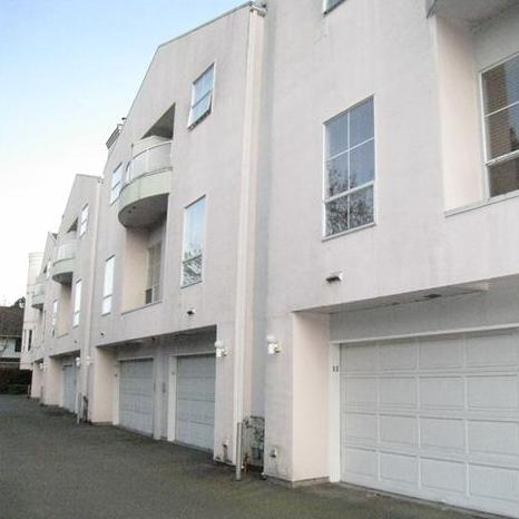 Maple Court photo 2