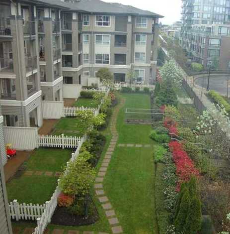 Photo 2 — click to view Kensington Court photo 2