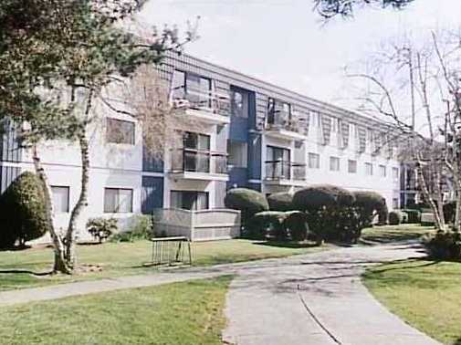 Mayfair Court photo 2