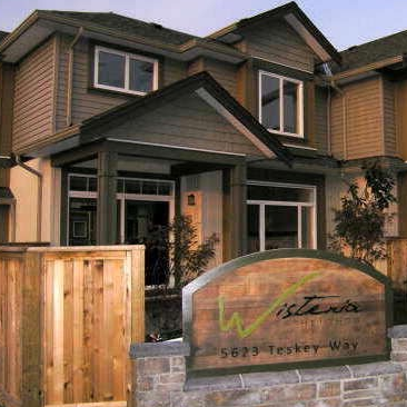 Wisteria Heights photo 4