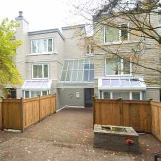 Sanders Court photo 2