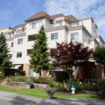 Fairway Estates photo 2