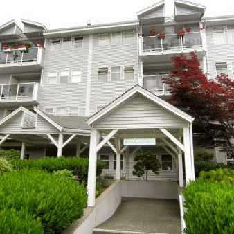 Photo 2 — click to view The Terrace photo 2