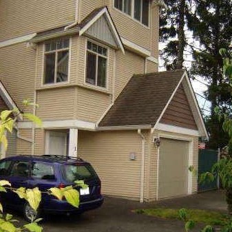 Photo 3 — click to view Town Centre Gable photo 3