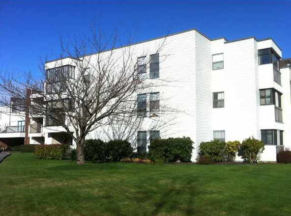 Sharon Manor photo 4