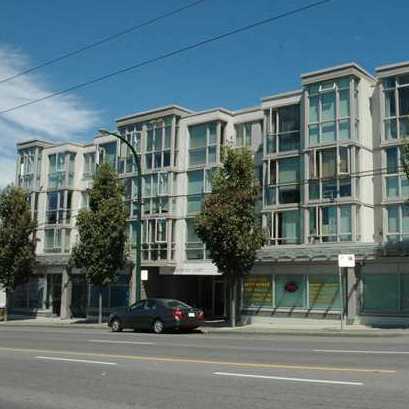 Fraserview Court photo 3