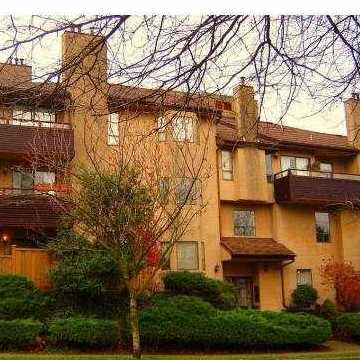 Photo 2 — click to view Parkview Manor photo 2