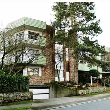 Mcmillan House photo 3