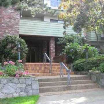 Mcmillan House photo 4