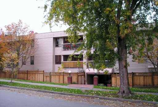 Photo 3 — click to view Mount Pleasant Manor photo 3