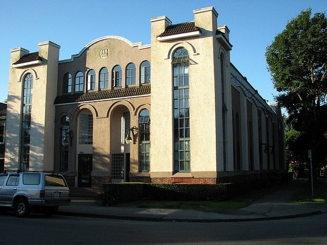 Photo 1 — click to view Alexander Court photo 1