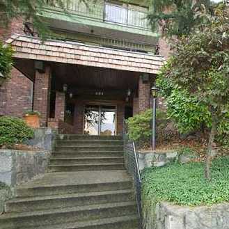 Macdonald House photo 4