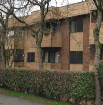 Landmark House photo 2