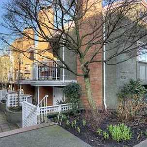 Photo 3 — click to view Greenwood Place photo 3