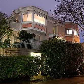 Photo 2 — click to view San Franciscan photo 2