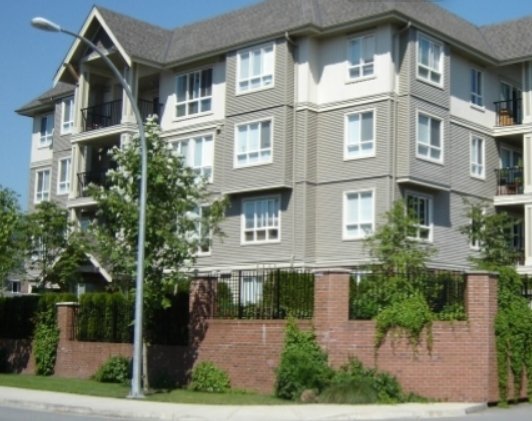 Photo 3 — click to view The Brownstone photo 3