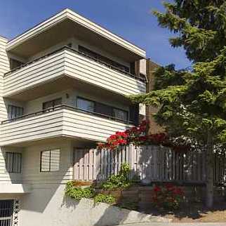 Photo 2 — click to view Landmark Hudson photo 2