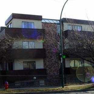 Marpole Oaks photo 2