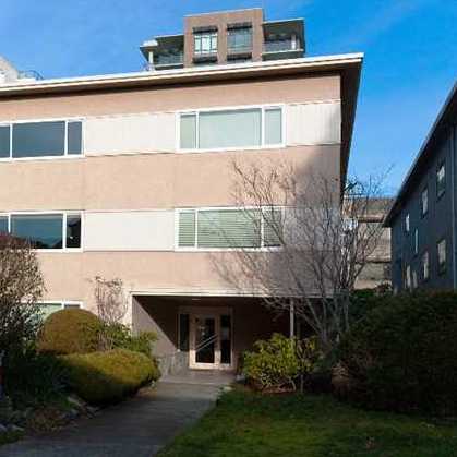 Uptown Manor photo 2