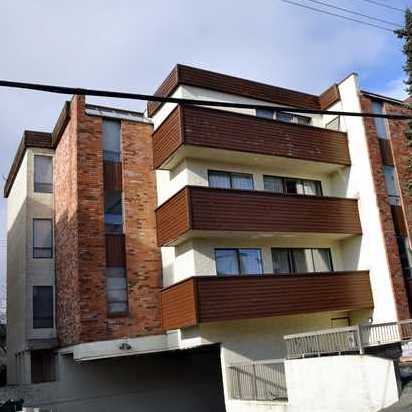 Marpole Oaks photo 3