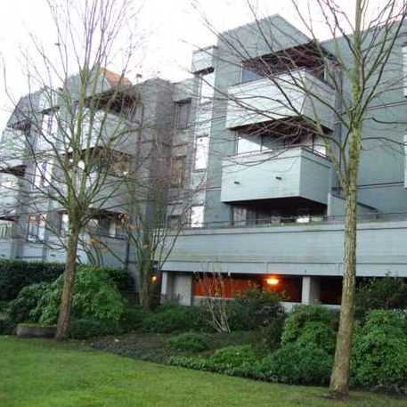 South Granville Place photo 3