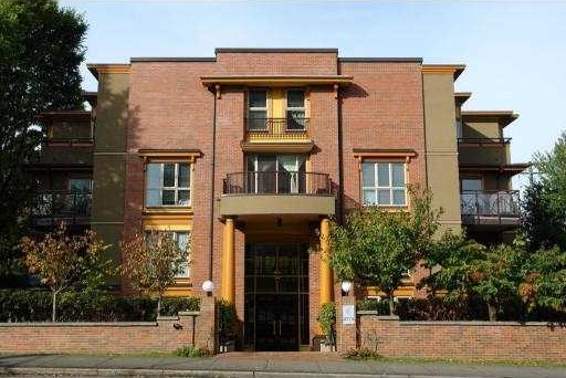 Sterling Court