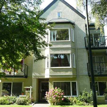 Mccoy Manor photo 2