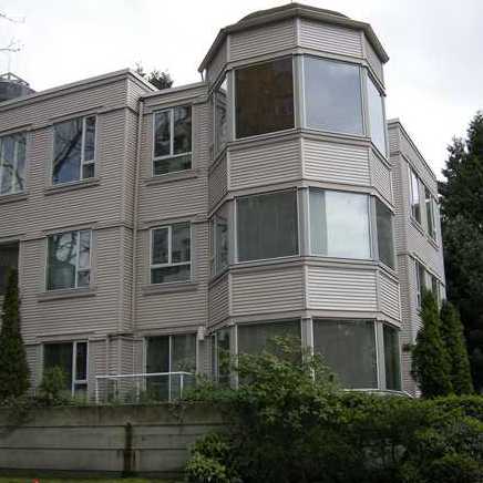 Sundial Court photo 4