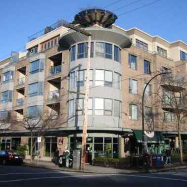 Yorkville South photo 2