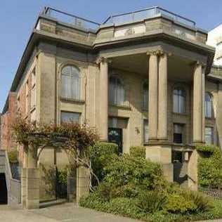 Devon Court photo 2