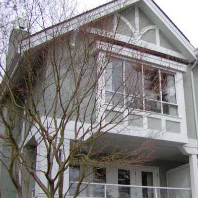 Camosun Gate photo 2