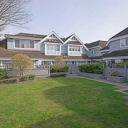 Camosun Gate photo 4