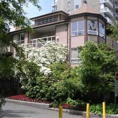 Photo 2 — click to view Parkside Place photo 2