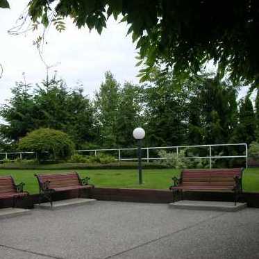 Bromley Manor photo 2
